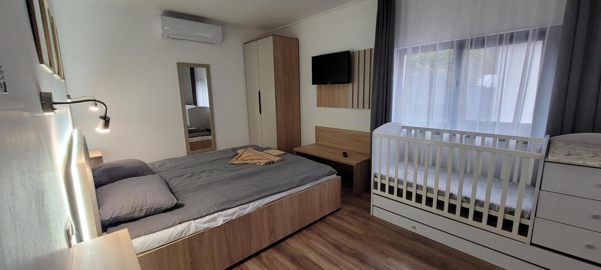 Csaladi Kikoeto Apartman Gyula Kültér fotó