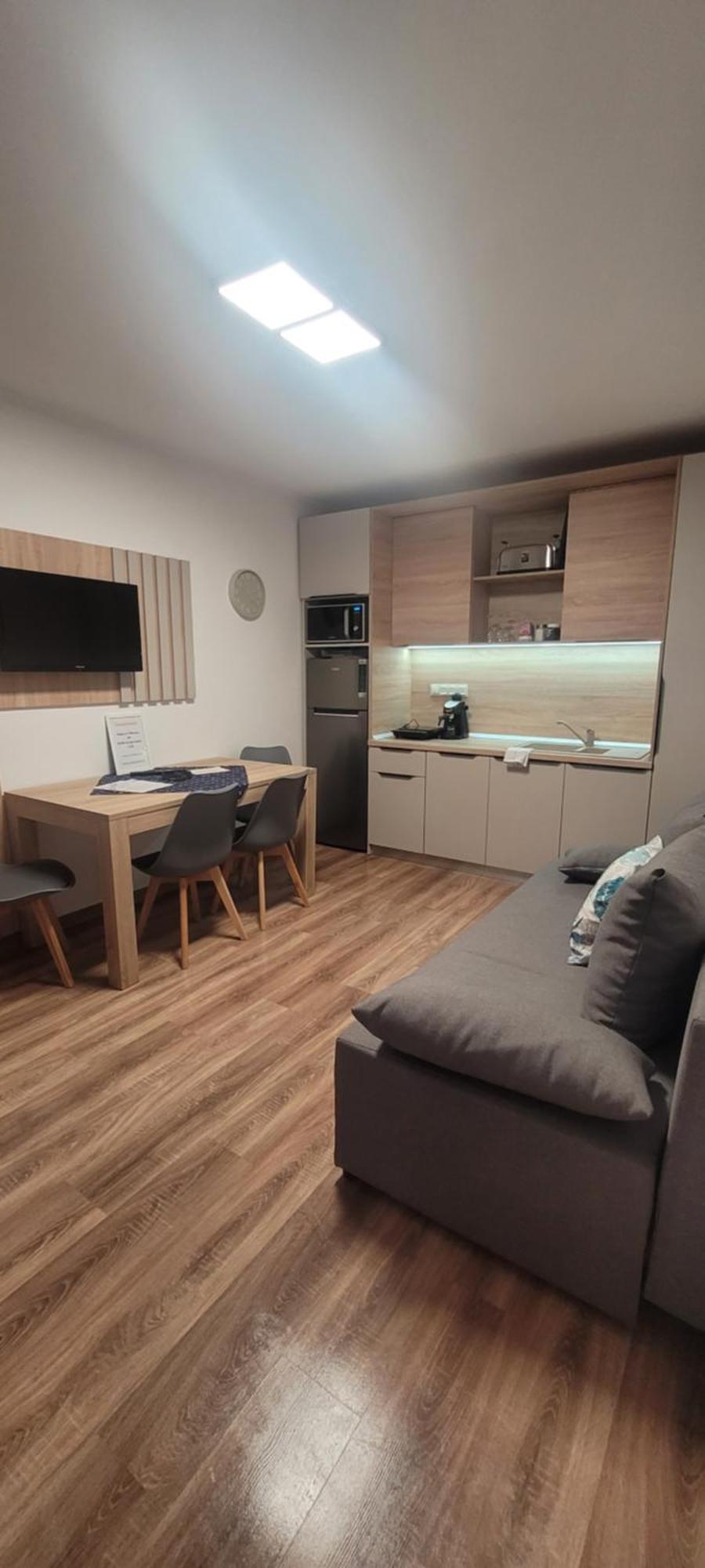 Csaladi Kikoeto Apartman Gyula Kültér fotó