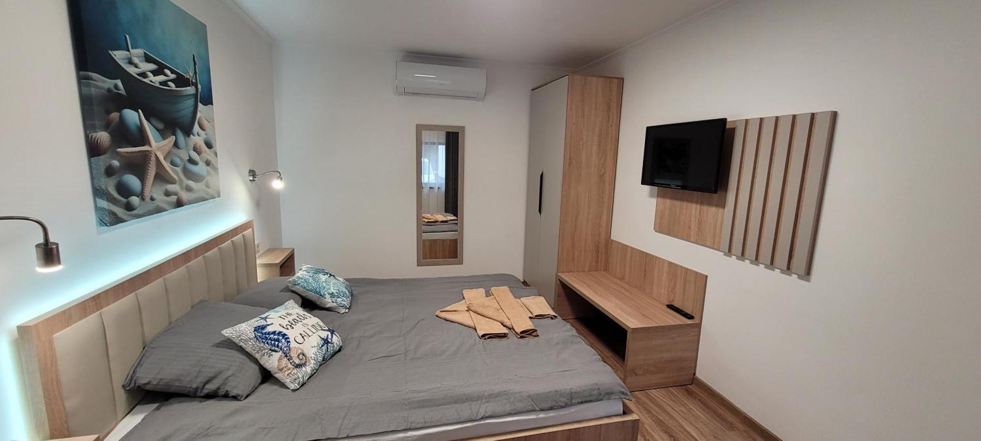 Csaladi Kikoeto Apartman Gyula Kültér fotó