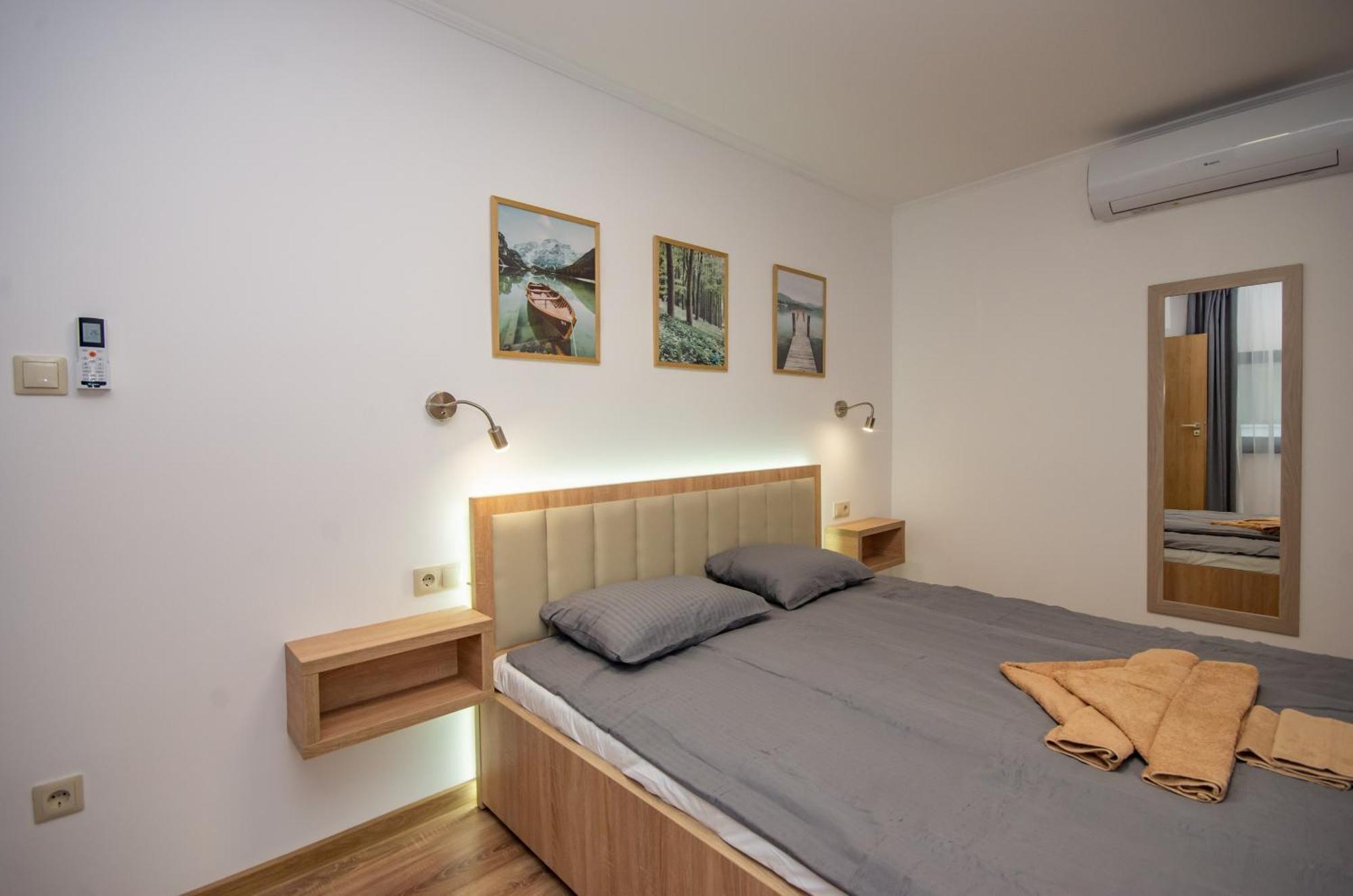 Csaladi Kikoeto Apartman Gyula Kültér fotó