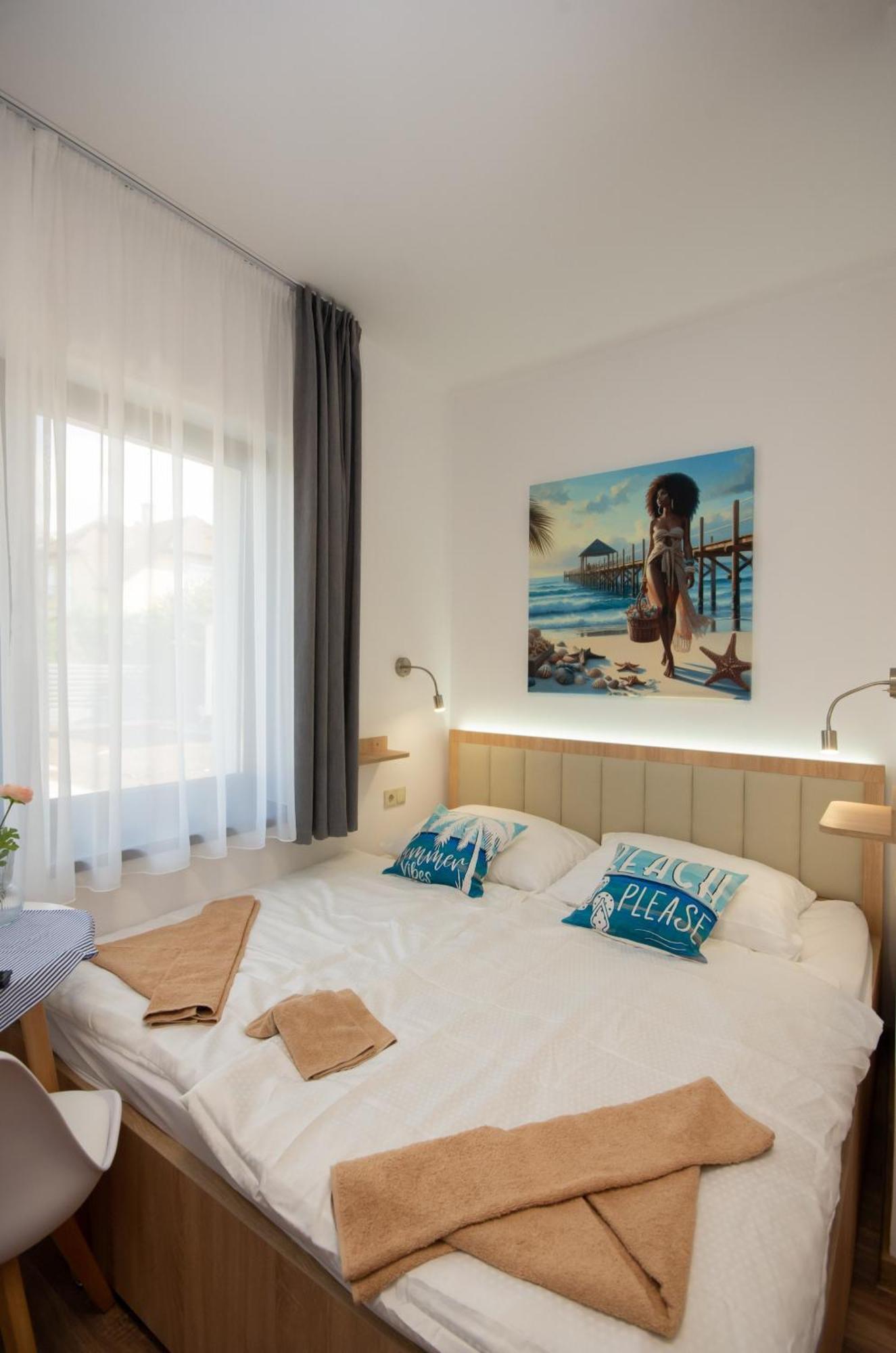 Csaladi Kikoeto Apartman Gyula Kültér fotó